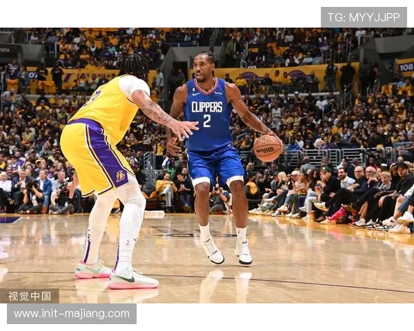 湖人快船洛城德比即将上演，季后赛卡位战引发全美关注